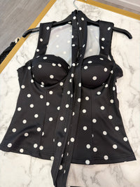 Top pois con laccio