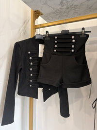 Coordinato con bottoni argento